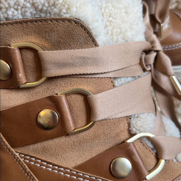 Sorel US 8 Joan FRWD Cozy Boot Lug Sole Leather Shearling Chunky - Picture 5 of 10